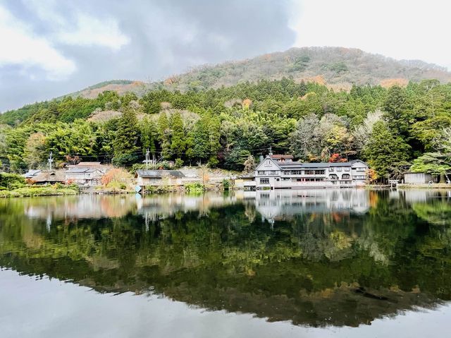 金鱗湖〜大分•湯布院