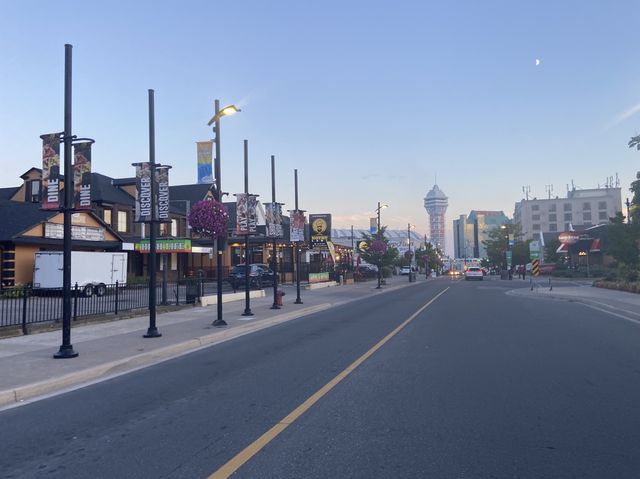 The Streets of Niagara Falls 🇨🇦