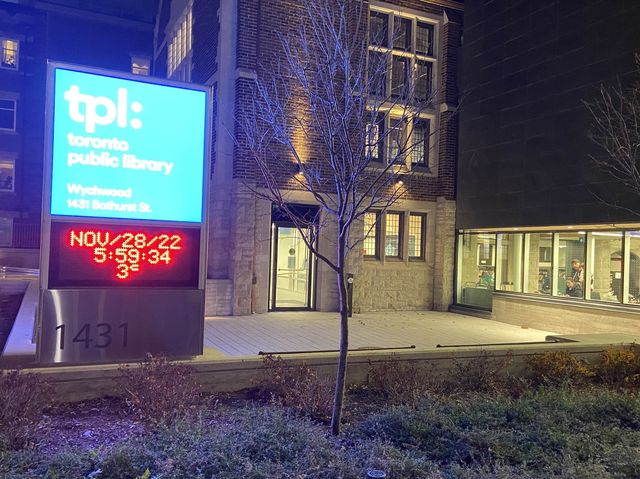 Toronto Public Library Wychwood-Bathurst