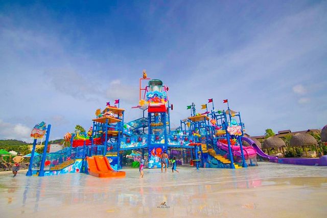 สวนน้ำเปิดใหม่ ใจกลางเมืองภูเก็ต🌊