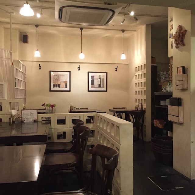 東山動物園近く。老舗の洋食店。