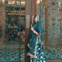  มาใส่ส่าหรีถ่ายรูปกันที่ Amman Unique Hotel 🕌