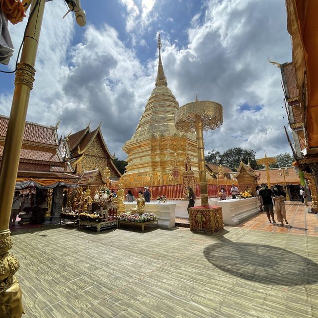 เที่ยววัดพระธาตุดอยสุเทพ