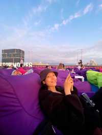 A unique movie experience on the roof! 🌅🍿