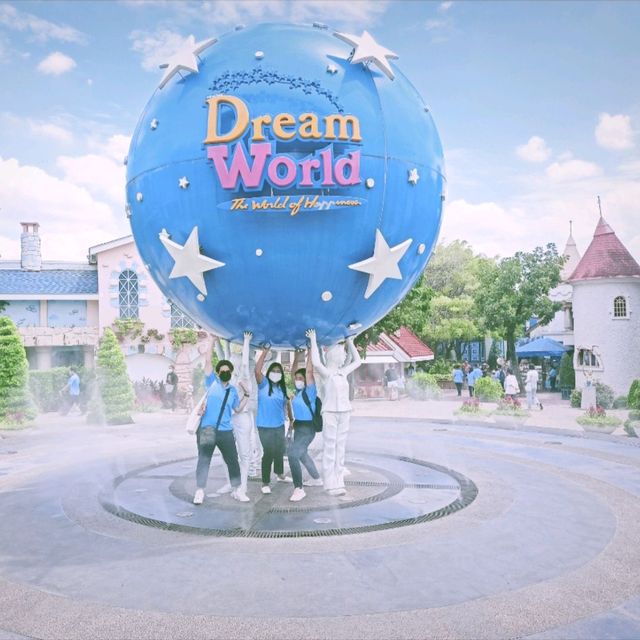 ดรีมเวิลด์ Dream World สวนสนุกกลางแจ้งขนาดใหญ่ในไทย 