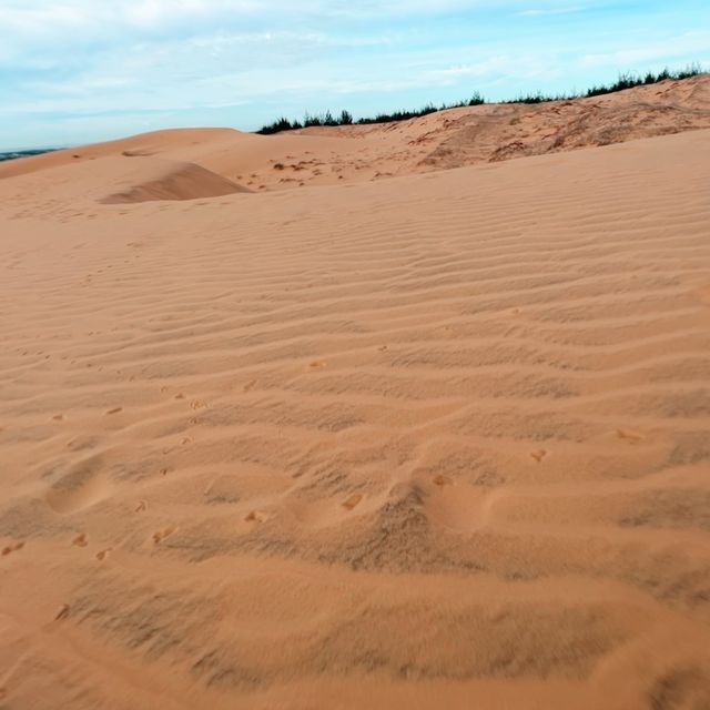 it looks like in other world - RAD SAND DUNE