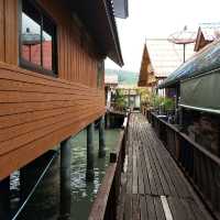 ท่าเทียบเรือบางเบ้า