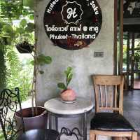 The Hideaway Cafe & Sakhu Phuket