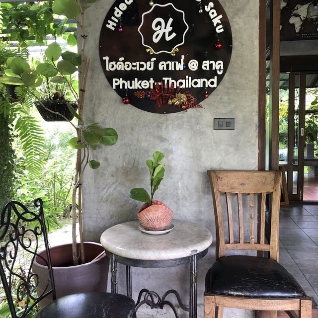 The Hideaway Cafe & Sakhu Phuket
