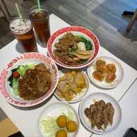 夜市小食款式超多!旺角台灣菜打卡餐廳