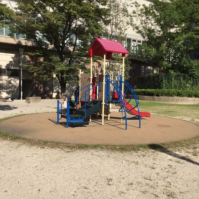 天神のホットスポット【警固公園】