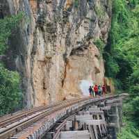นั่งรถไฟเที่ยวถ้ำกระแซ🚂