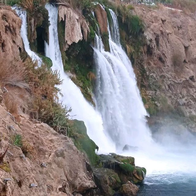 土耳其-安塔利亞杜登瀑布超美