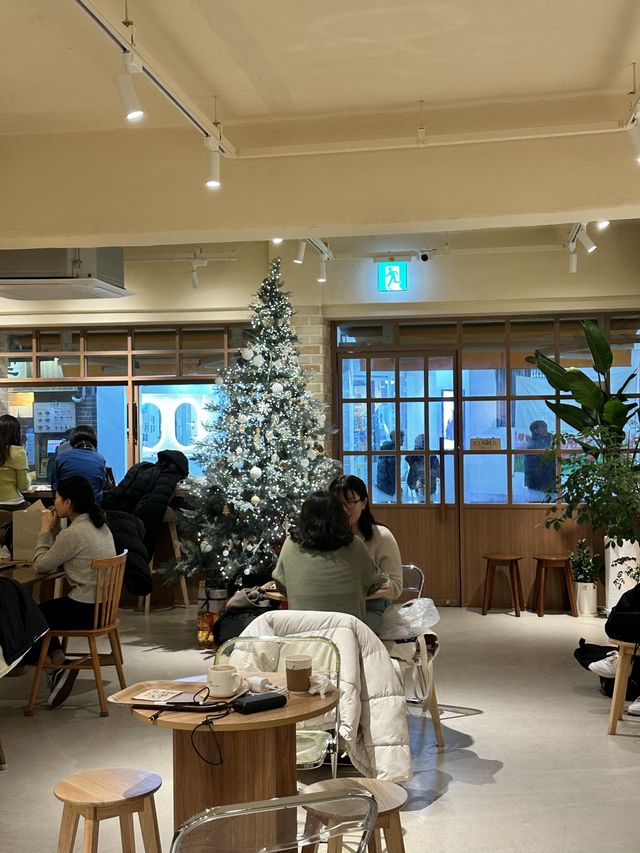 겨울느낌 낭낭한 카페, 멜로우스트리트🥧