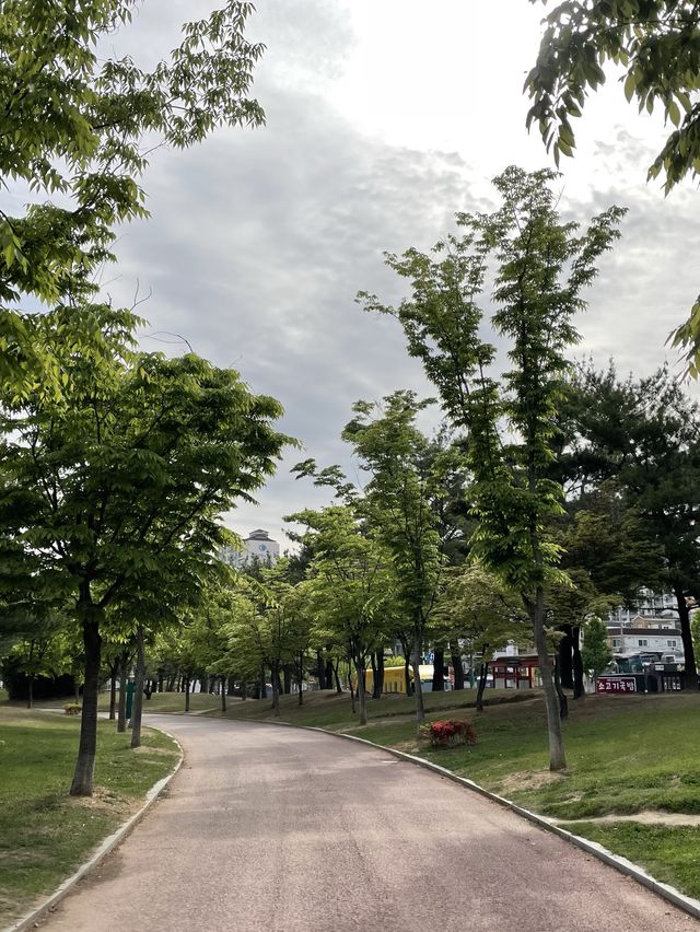 산책하기 좋은 수원 공원