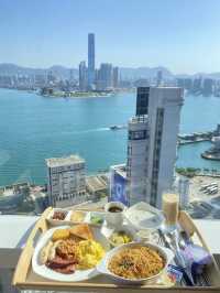 享受維港景色 房內慢慢嘆早餐🥣