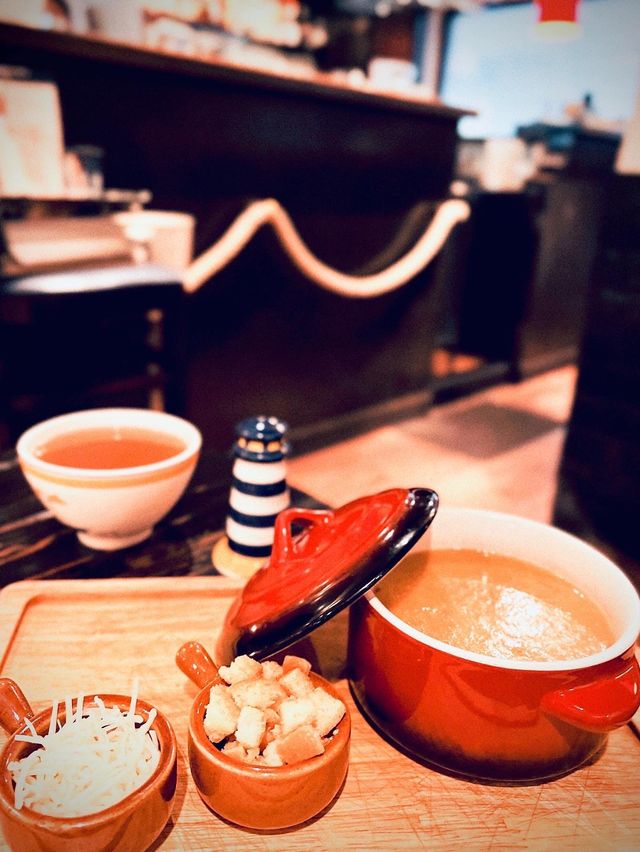 《坐上船🚢去趟法國🇫🇷，品嘗正宗法國菜》
