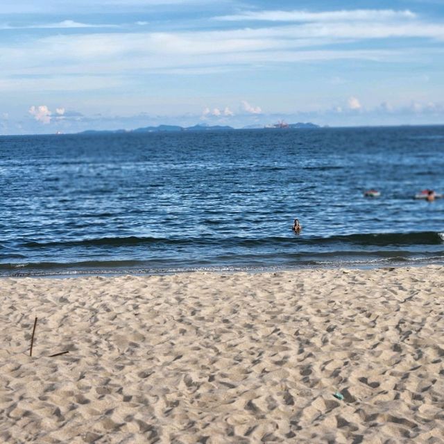 香港最美麗的海岸線-下長沙泳灘