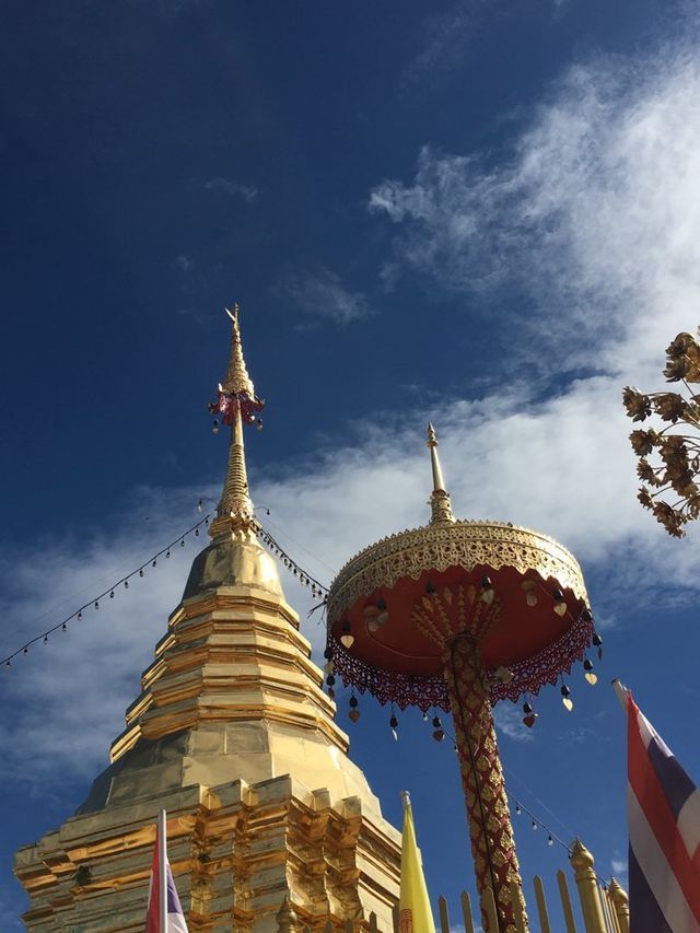 วัดพระธาตุดอยคำ