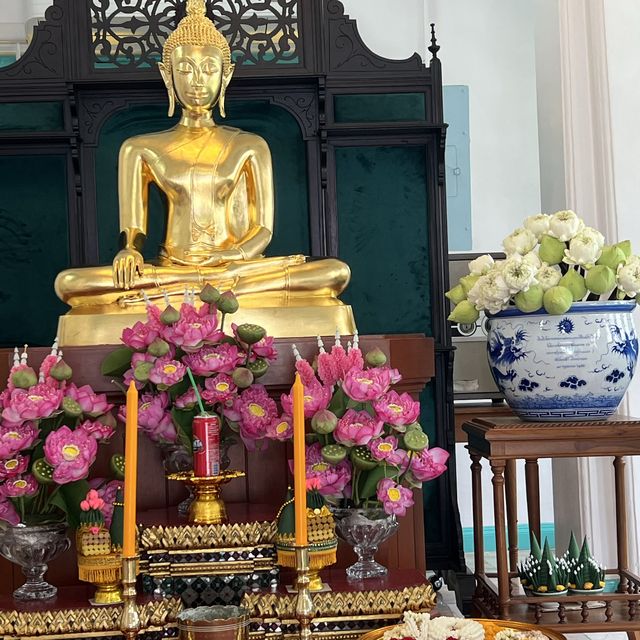 ไหว้พระวัดสุทัศน์