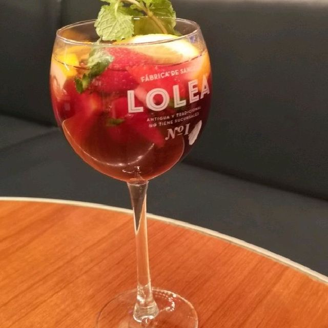 位於七寶鎮的五星級酒店內的西班牙餐廳