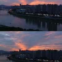 重庆李子坝｜无人机位 俯瞰轻轨