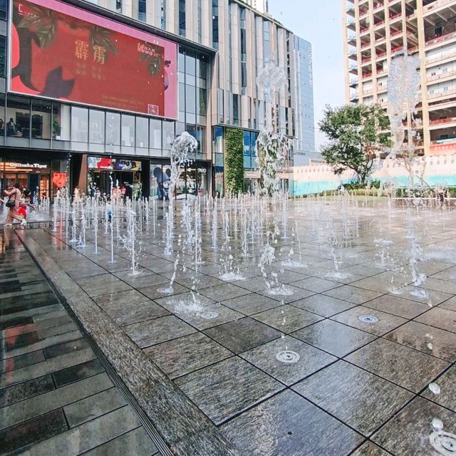Water plaza @ MIXC mall Water plaza @ MIXC mall