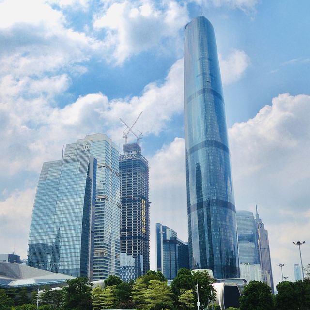 廣州塔廣州大劇院散步