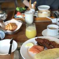 Breakfast set at Cafe Causette @Mandarin Oriental HK