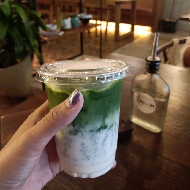  Chaam.ptya คาเฟ่สวย เลียบหาดพัทยา