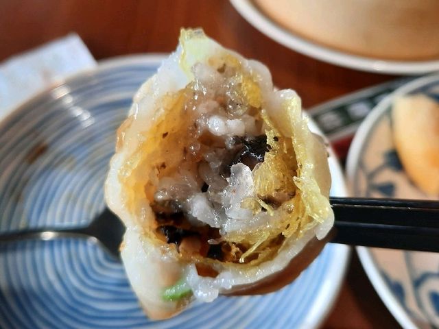 【新北】淡水美食|港式飲茶推薦|景觀餐廳|海景下午茶|佬港冰室茶餐廳