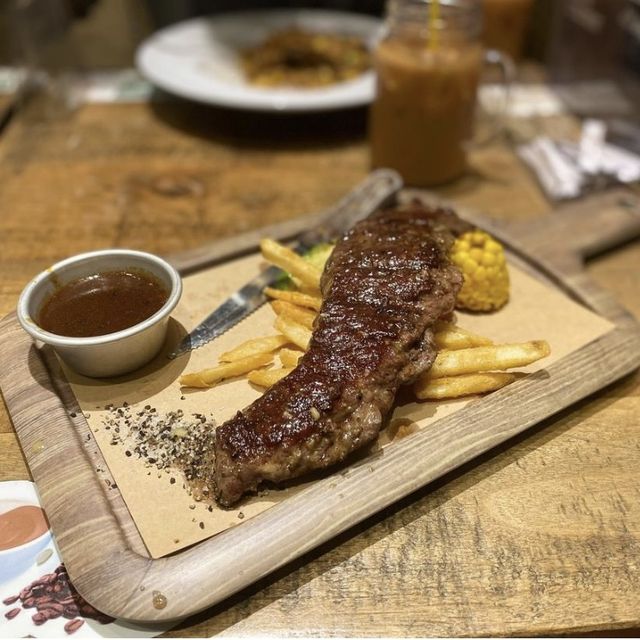 榖飼安格斯牛排🥩餐 價錢公道合理 😍