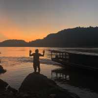 Walking along Mekong and Maekharn river 