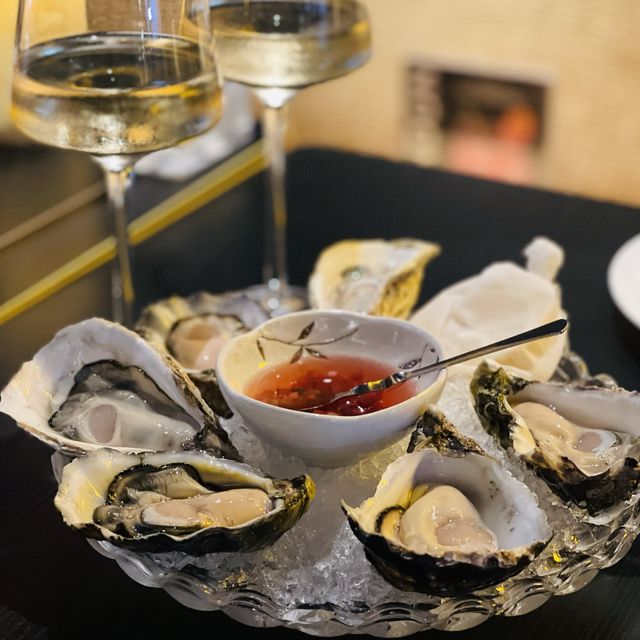 🦪🦪🦪 @Raw Bar No.8