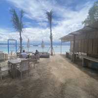 Beach bar on Gili T island