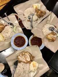 Nasi lemak wak kentut, free flow of sambal 