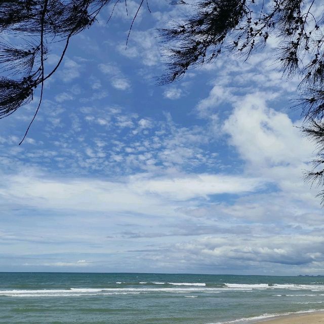 หาดบ้านกรูด​ ประจว​บคีรีขันธ์​ 