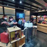 MOLESKINE pop up store期間限定店玩流體畫飲靚咖啡