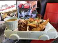 《隱世主題餐廳～屏山跑車餐廳 Motors Café🏎》