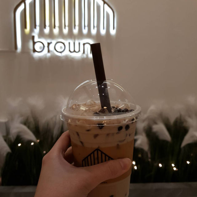 👉🏻 ร้าน Brown Café ブラウン ..