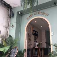 quality hotel in the centre of old town 