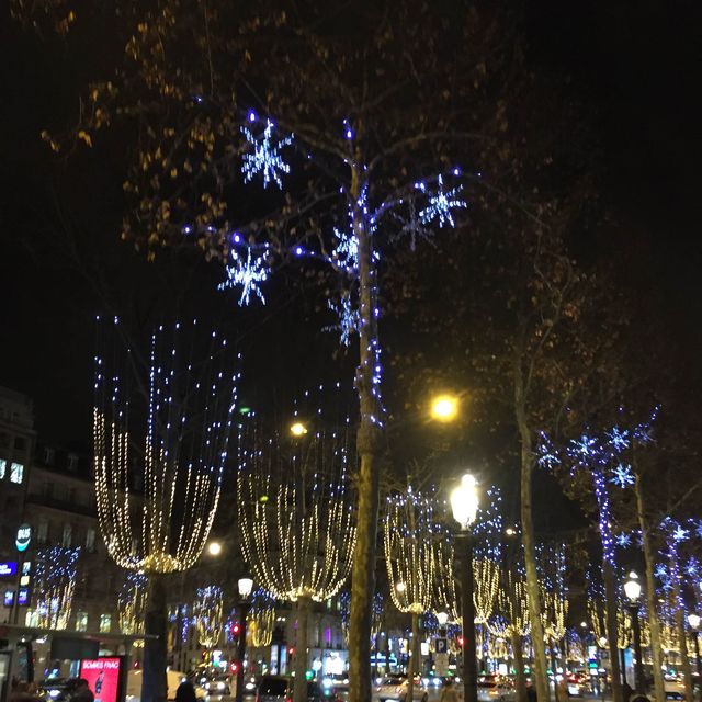 Paris - By Day, By Night