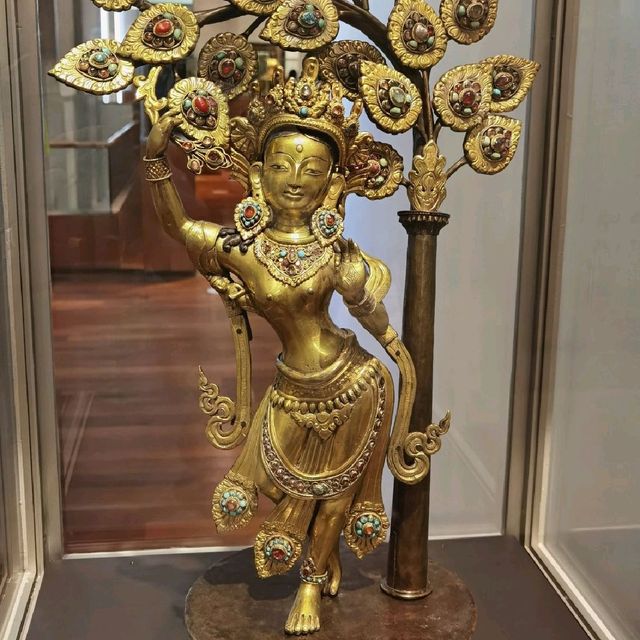 Centuries of Asian arts in Paris