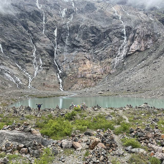 Hike to Glacial Lake at 3600m!