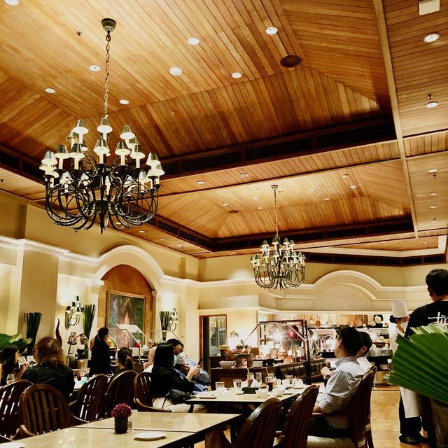 The Dining room at Grand Hyatt Erawan