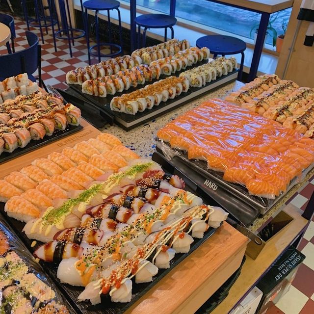 핀란드 초밥을 양껏 먹을 수 있는 곳 🍣 haru
