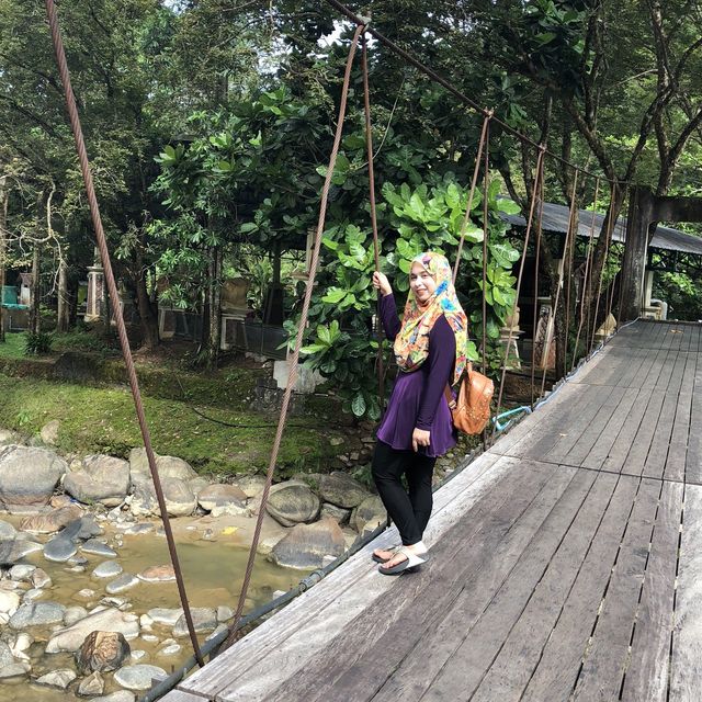 บ่อน้ำร้อนสวนสาธารณะรักษะวาริน ระนอง