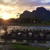 โรงแรมริเวอร์วิว วังเวียง