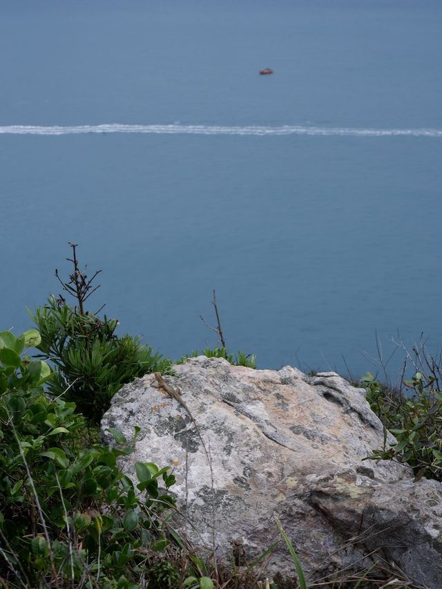 懸崖步道之巨型海蝕洞