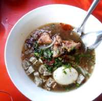เจ้เนือง ก๋วยจั้บญวน 